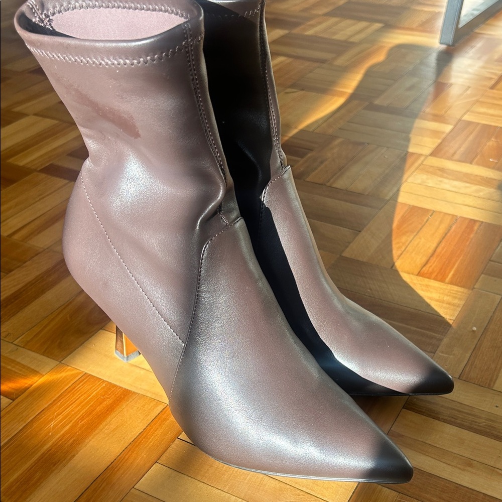 CHARLES AND KEITH Elegant Brown Ankle Boots
